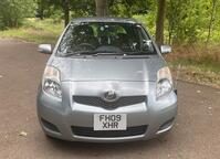 TOYOTA VITZ